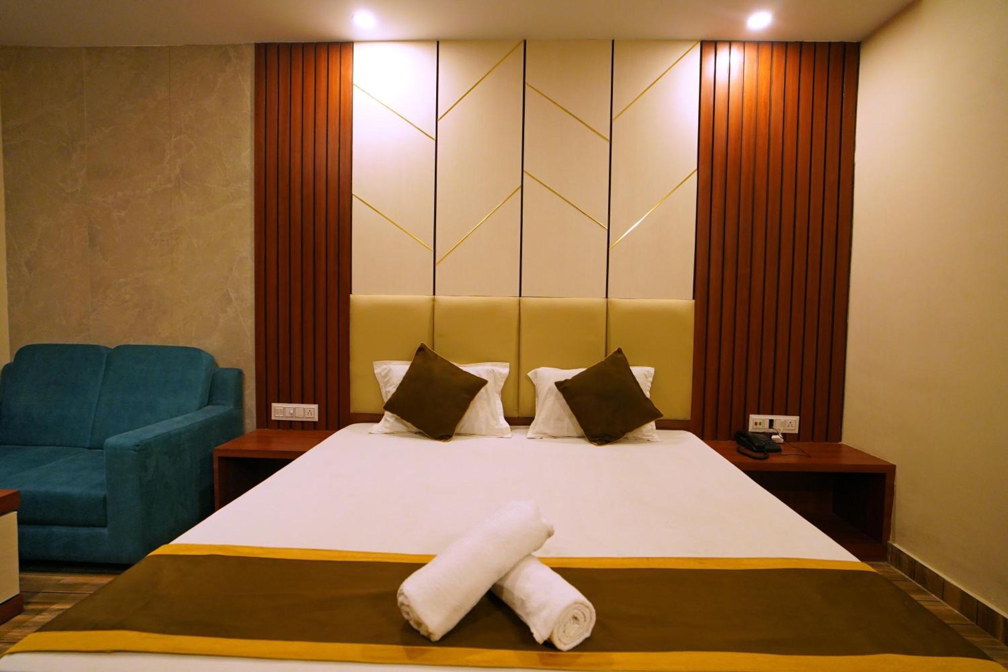 Royal Sea View !! Beach Front With Free Wifi !! 迪卡 外观 照片